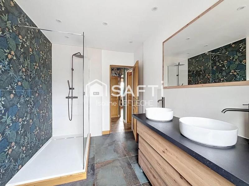 Maison de village - 171 m² - 7 pièces