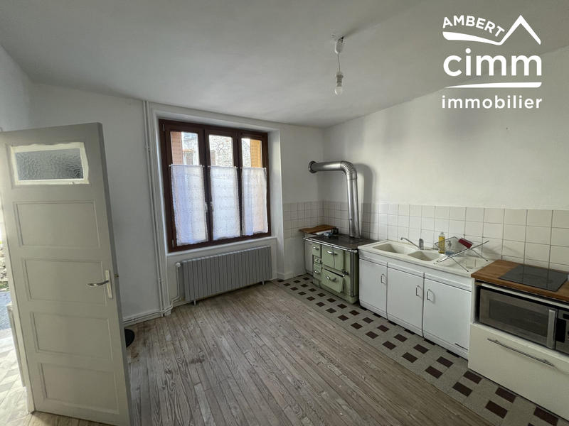 Maison - 92 m² - 4 pièces