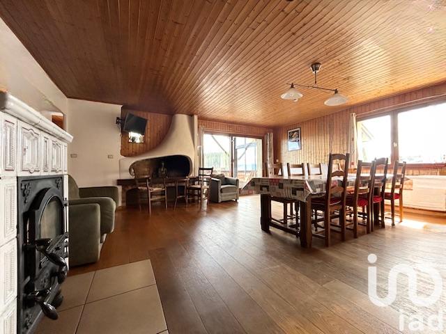 Maison - 166 m² - 9 pièces