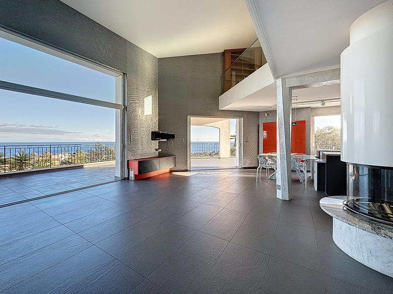 Maison contemporaine - 197 m² - 4 pièces