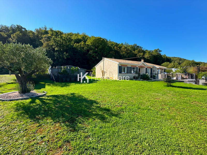 Maison - 105 m² - 4 pièces