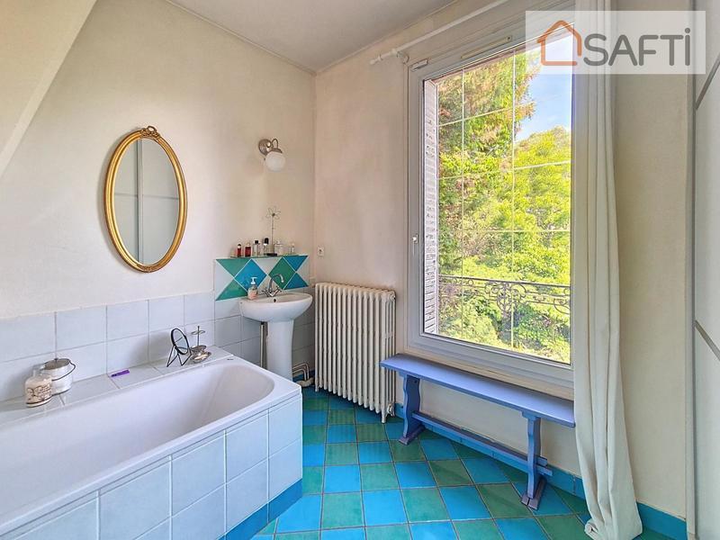 Villa - 153 m² - 6 pièces