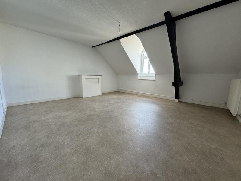 Appartement - 166 m² - 6 pièces