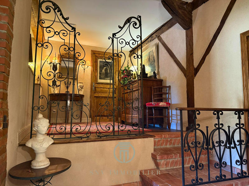 Propriété - 236 m² - 7 pièces