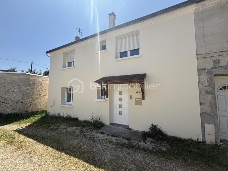 Maison - 96 m² - 5 pièces