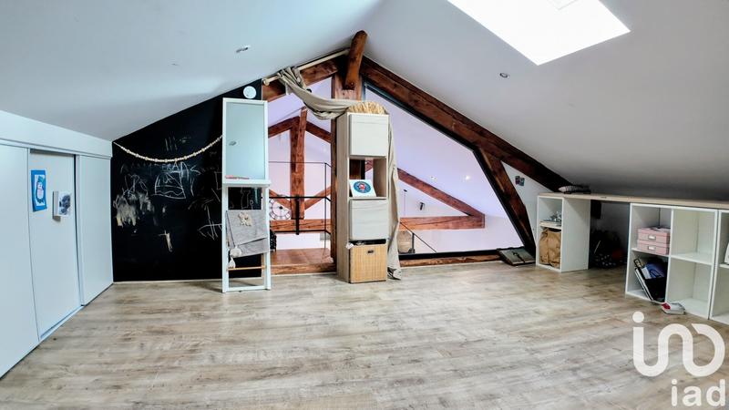 Loft - 139 m² - 5 pièces