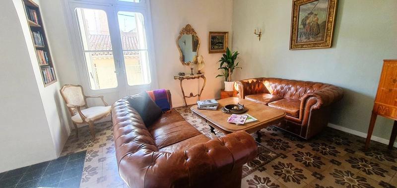 Propriété - 430 m² - 18 pièces