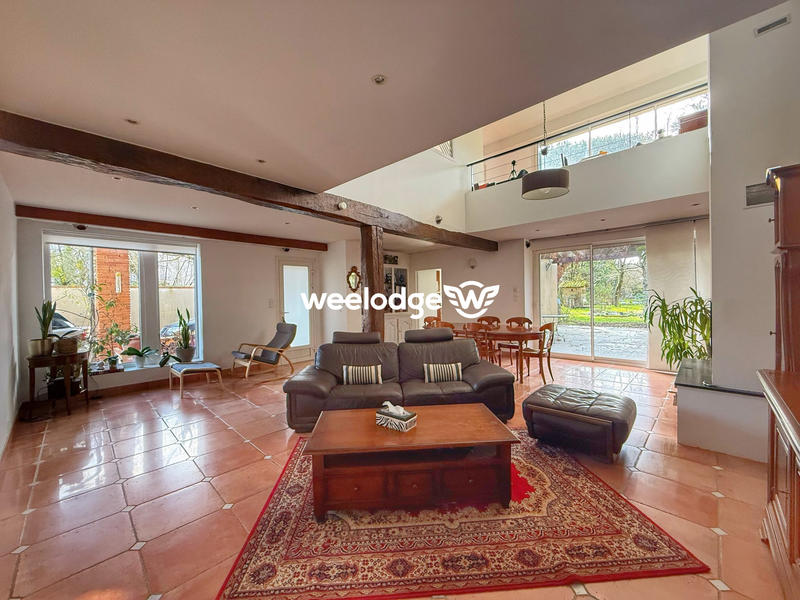 Maison ancienne - 225 m² - 7 pièces