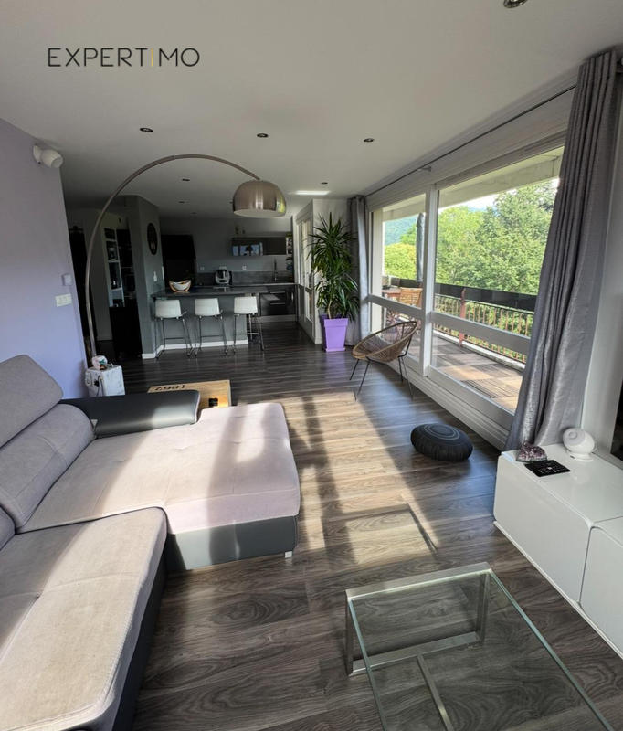 Appartement - 83 m² - 4 pièces