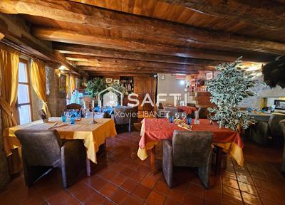 Local commercial - 125 m² - 3 pièces