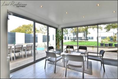 Maison - 170 m² - 8 pièces