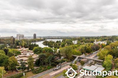 Chambre - 11 m² - 1 pièce