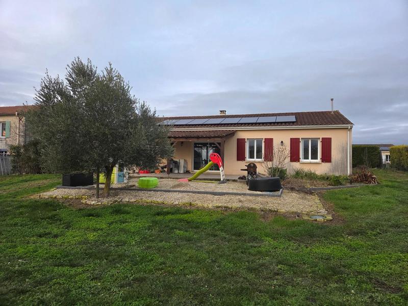 Maison - 97 m² - 5 pièces