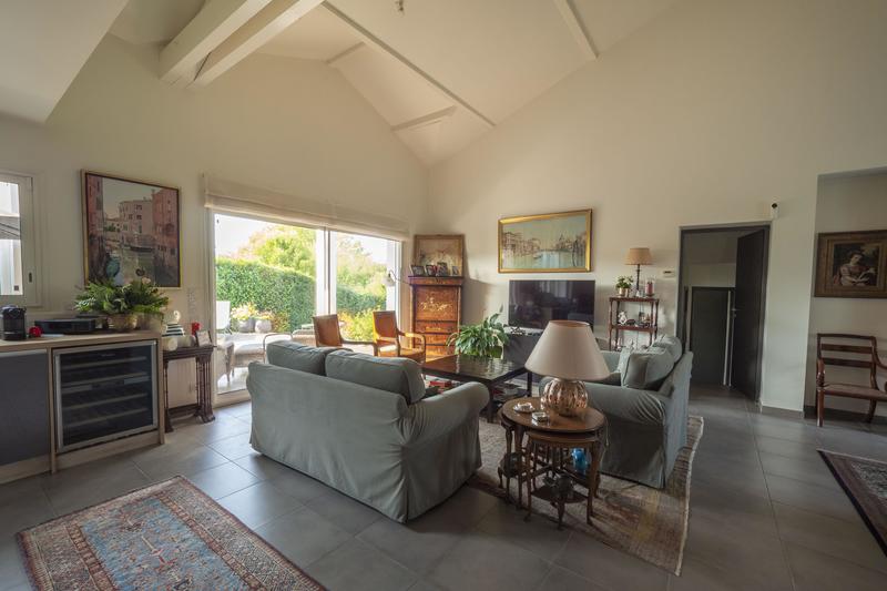 Maison - 143 m² - 5 pièces