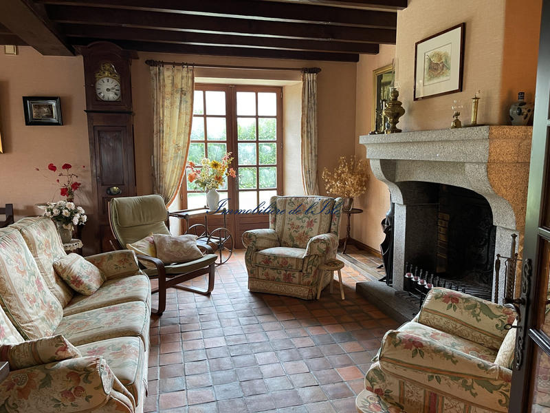 Maison - 310 m² - 10 pièces