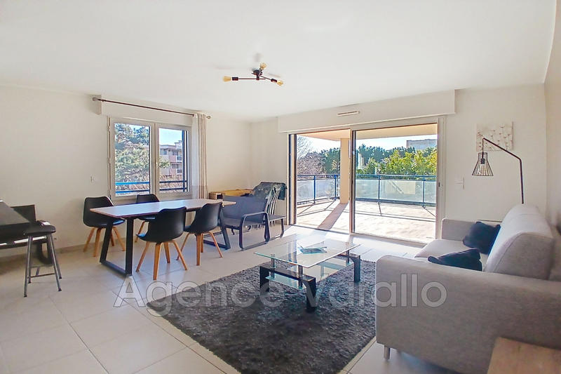 Appartement - 72 m² - 3 pièces