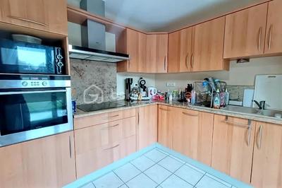 Maison jumelée - 98 m² - 3 pièces