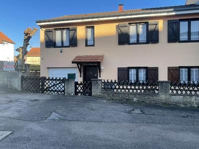 Maison - 117 m² - 6 pièces