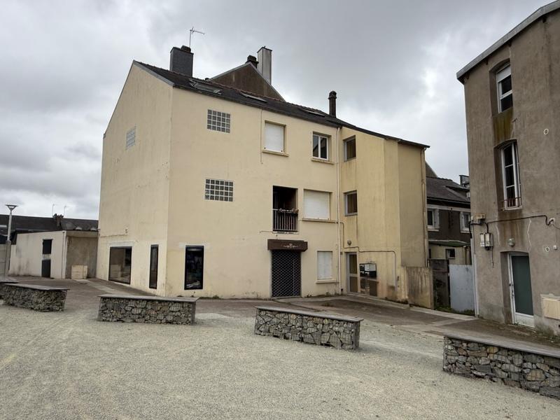 Appartement - 144 m² - 6 pièces