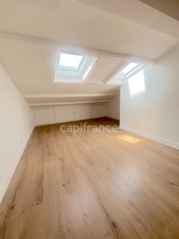 Appartement - 80 m² - 3 pièces