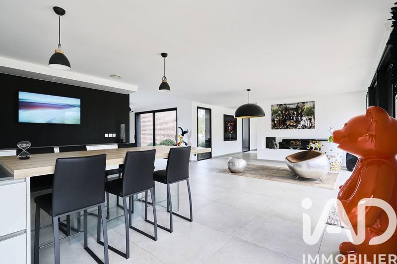 Maison de maîtres - 250 m² - 6 pièces