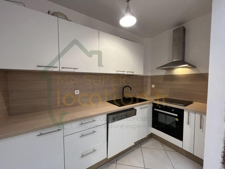 Maison - 146 m² - 8 pièces