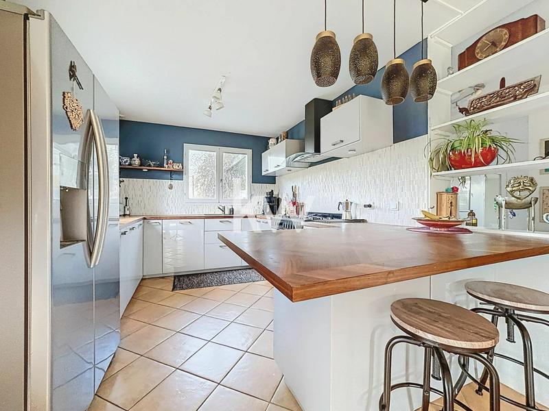 Maison - 179 m² - 6 pièces