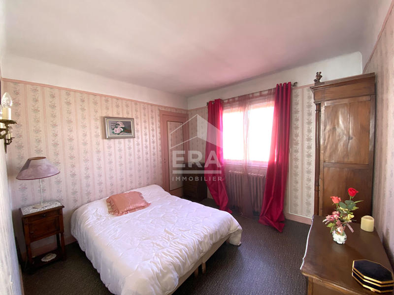 Maison - 99 m² - 5 pièces