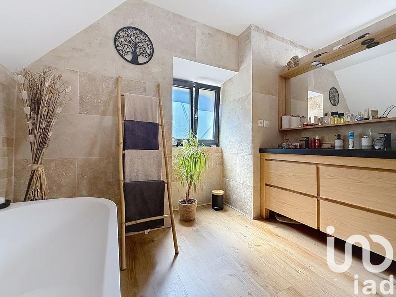 Maison - 126 m² - 2 pièces