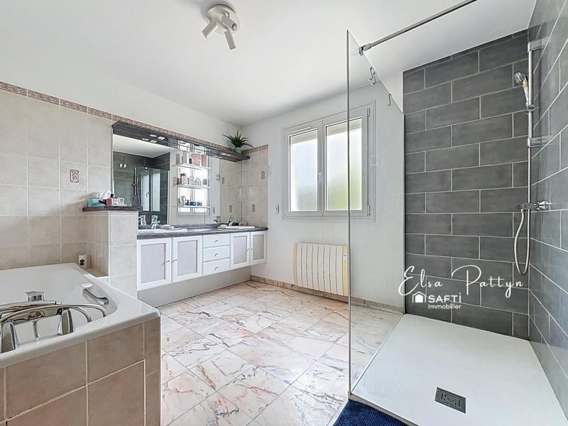 Maison - 141 m² - 5 pièces