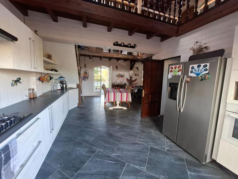 Villa - 211 m² - 9 pièces