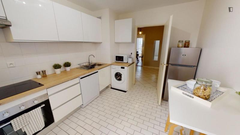 Chambre - 11 m² - 4 pièces