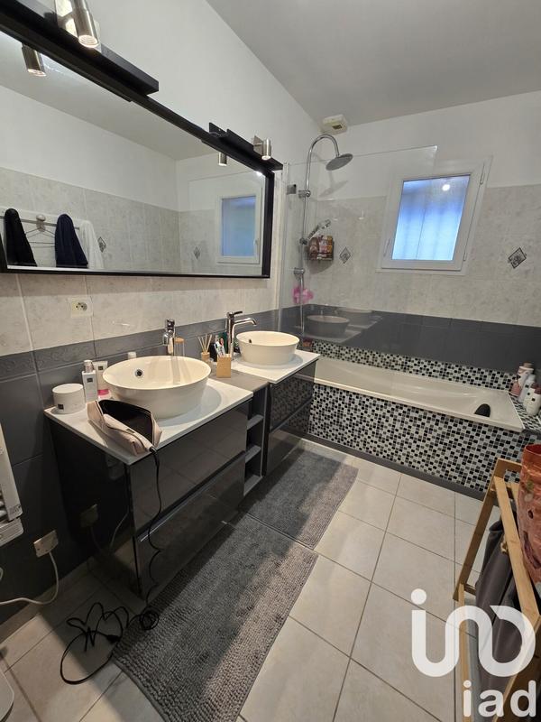 Maison - 104 m² - 5 pièces