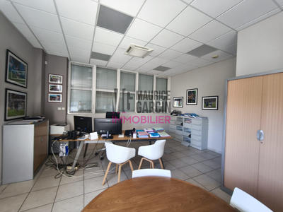 Bureau - 475 m²