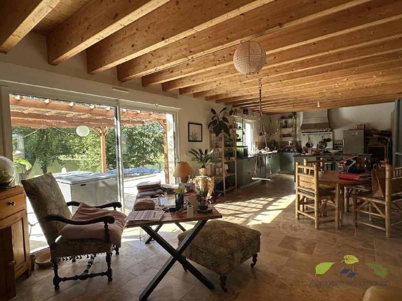 Propriété - 172 m² - 5 pièces