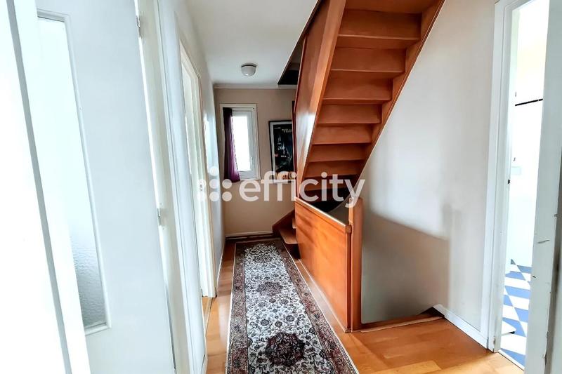 Maison - 122 m² - 5 pièces