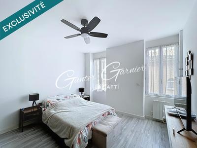 Appartement - 81 m² - 3 pièces