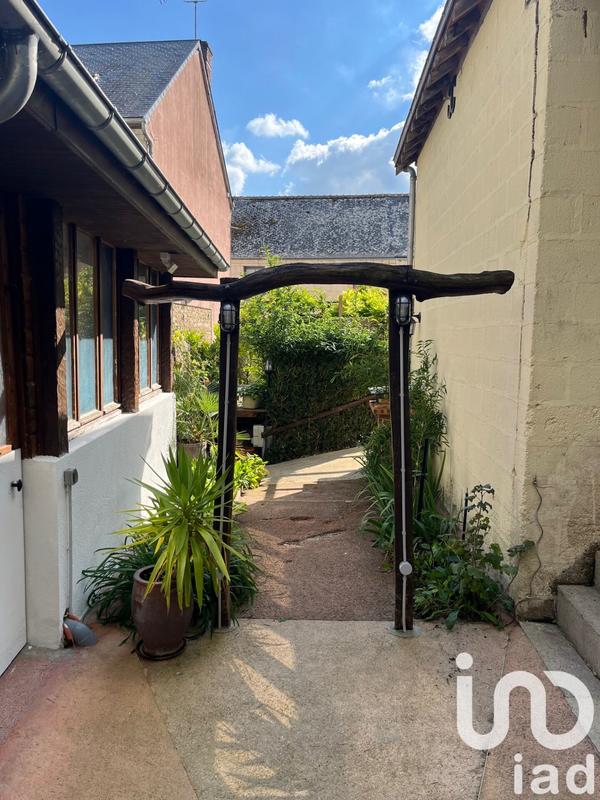 Maison - 287 m² - 12 pièces