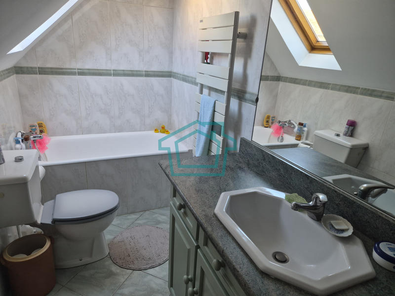 Maison - 160 m² - 7 pièces