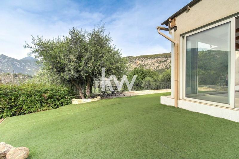 Maison - 167 m² - 5 pièces