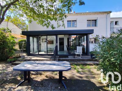 Maison - 160 m² - 5 pièces