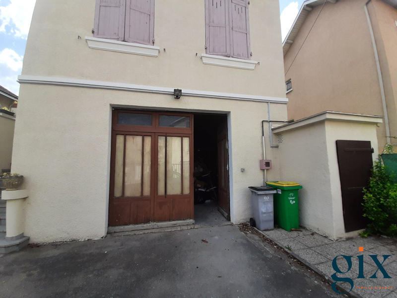 Local commercial - 148 m²