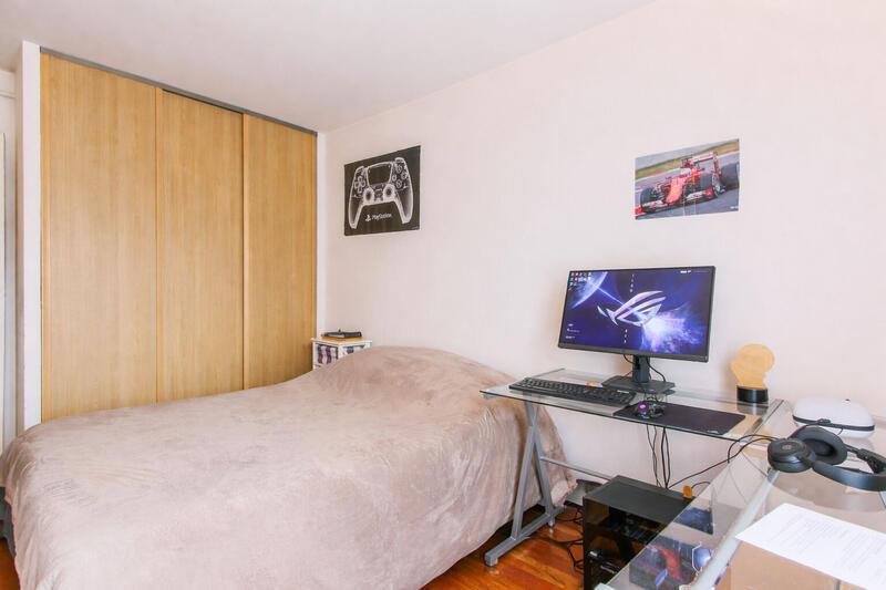 Appartement - 93 m² - 5 pièces