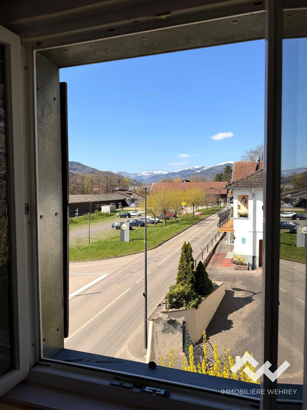 Maison - 96 m² - 5 pièces