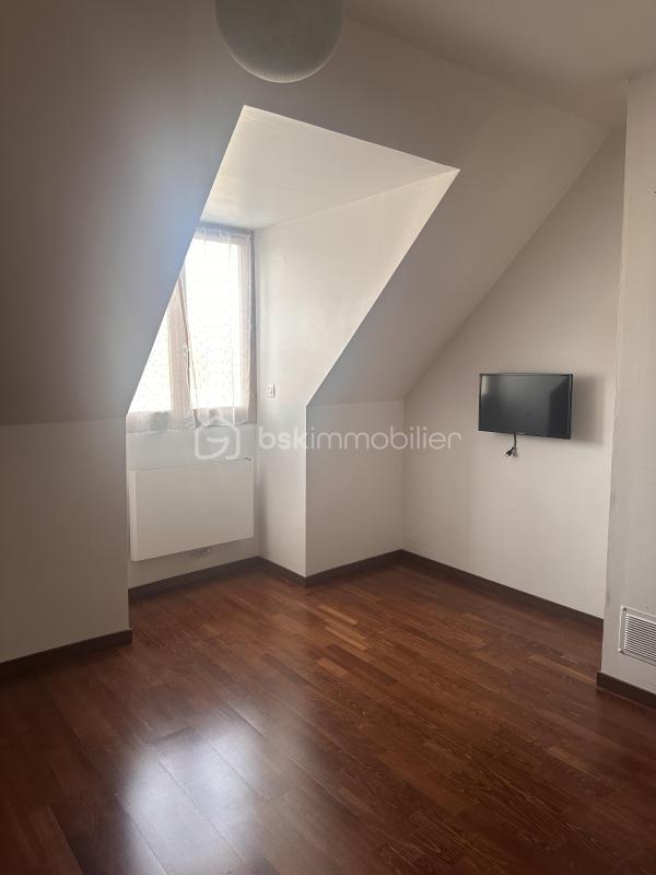 Maison - 105 m² - 6 pièces