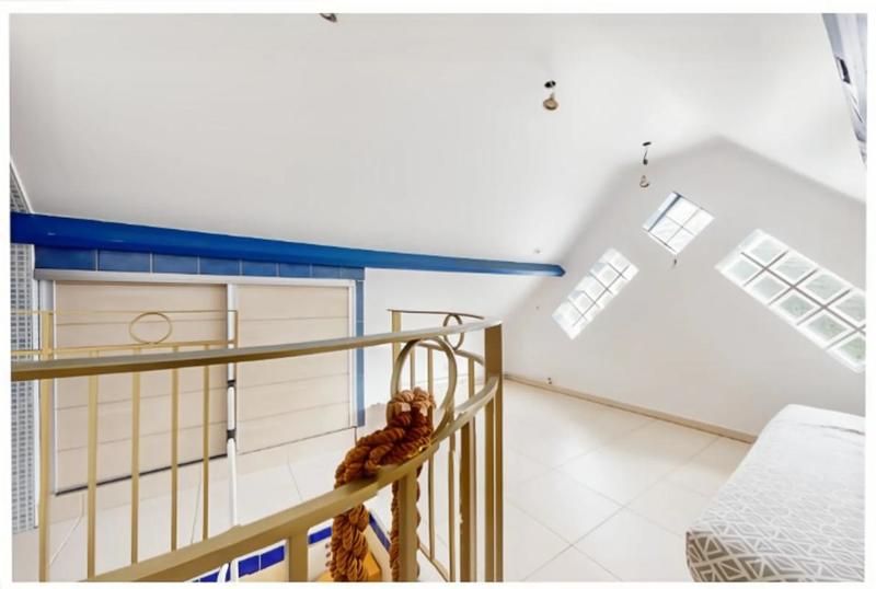 Maison - 164 m² - 8 pièces