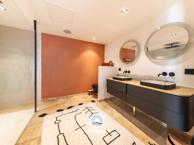 Villa - 280 m² - 9 pièces