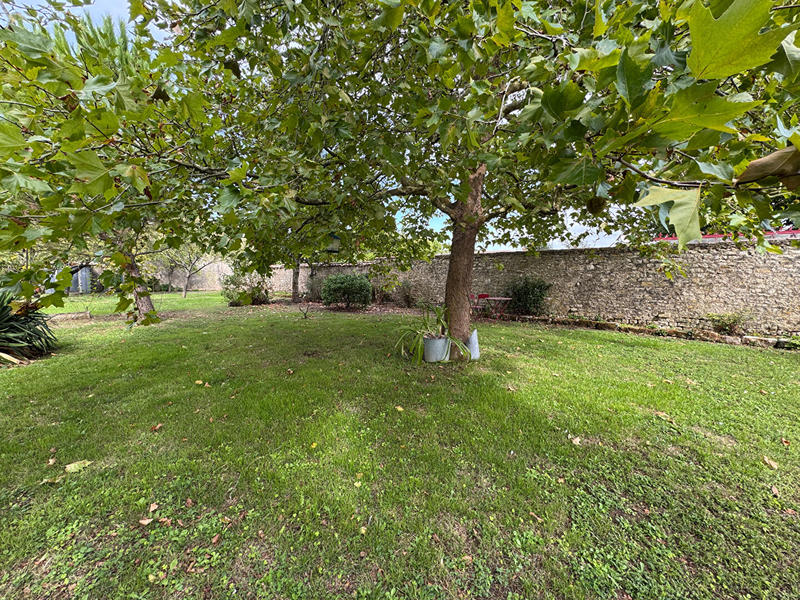 Maison - 198 m² - 8 pièces