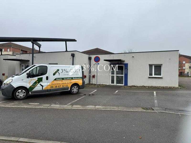 Local d'activité / Entrepôt - 105 m²