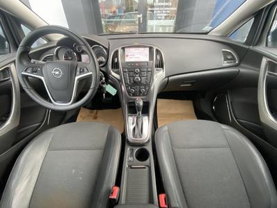 Opel Astra IV 1.4 Turbo Auto 140 ch Cosmo